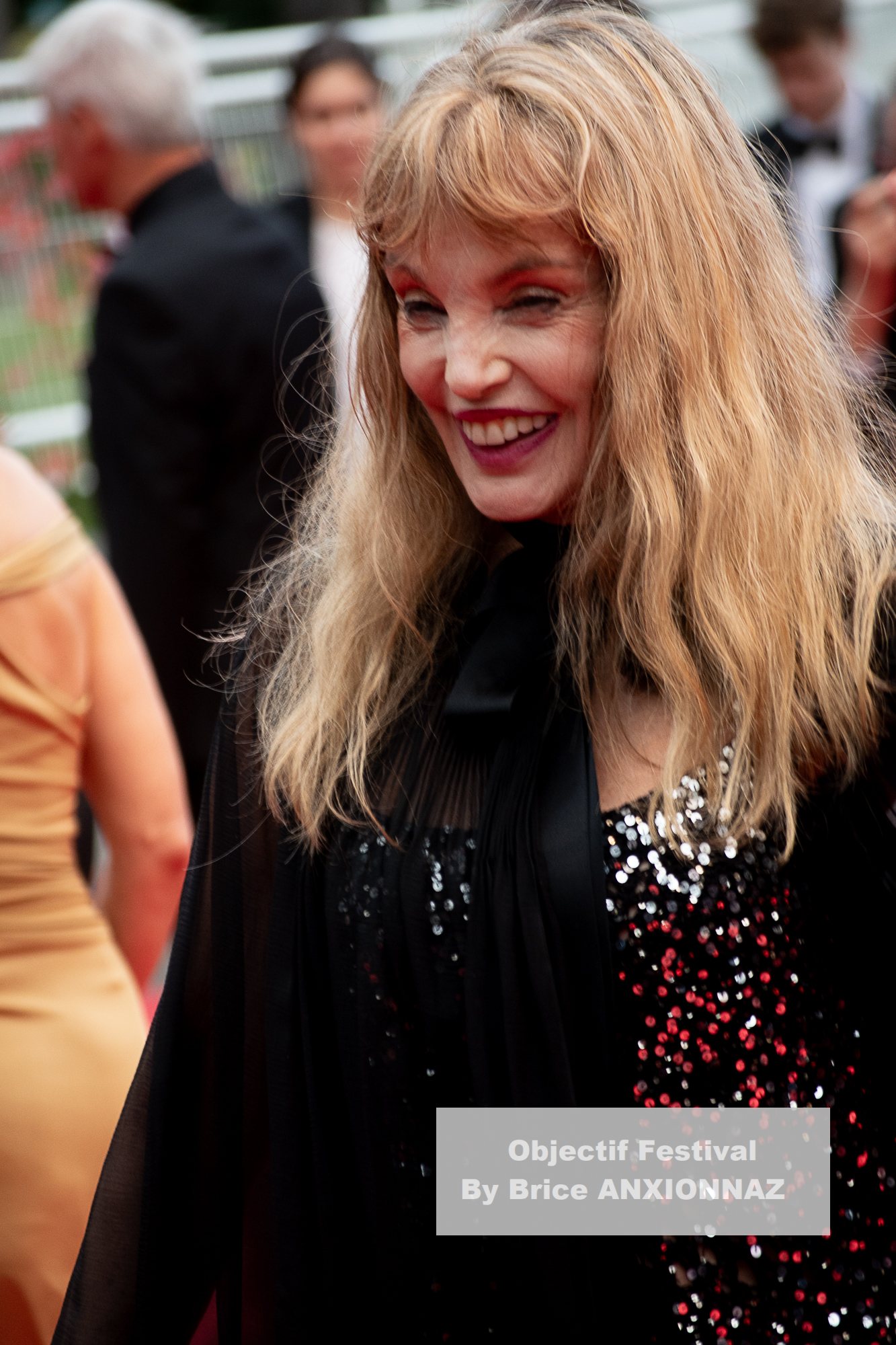 Photo de Kim Cattrall - Actrice Cannes2025 : Partir un jour red carpet lors de l'événement à cannes2025partirunjourredcarpet le 13 May 2025 par Brice ANXIONNAZ (Objectif Festival)